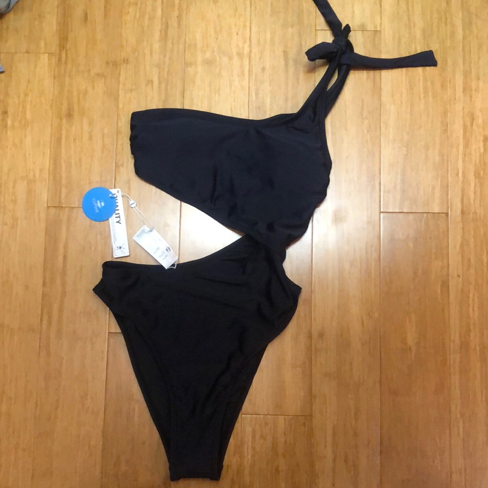 NWT cupshe cut out swim one piece